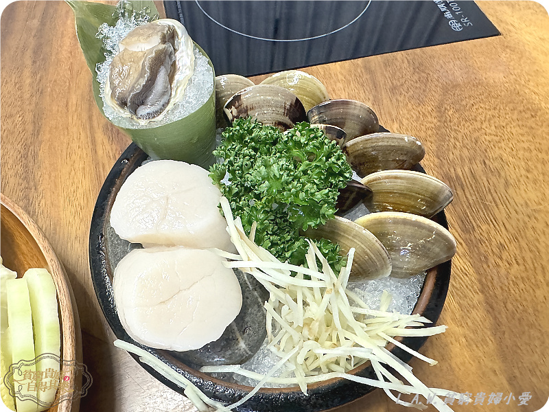 [中壢美食]福叁鍋物~肉質鮮美+新鮮海鮮，連餐後甜點也很用心。 @貧窮貴婦小愛的吃喝玩樂育兒日記