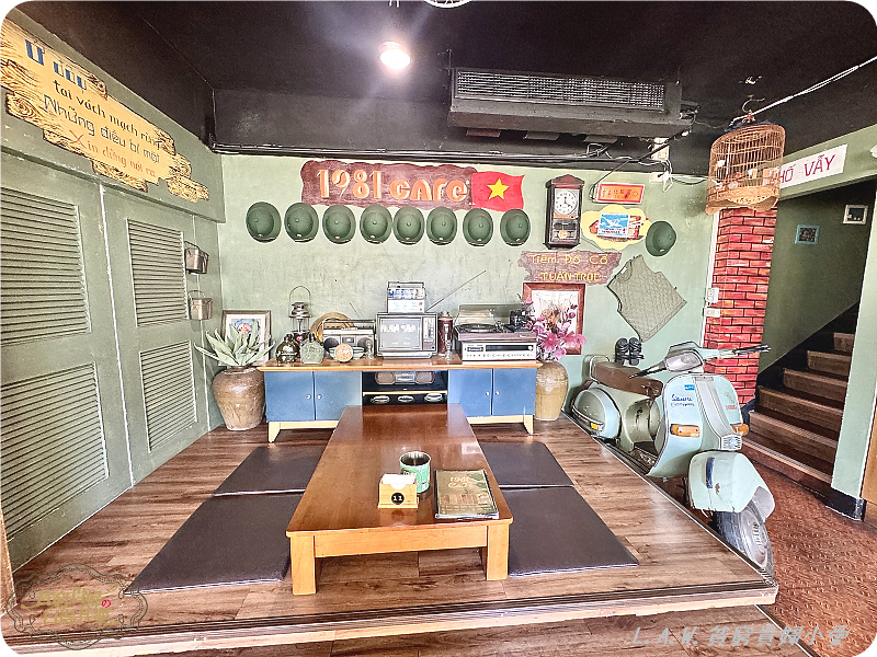 [中壢美食]1981cafe。搭火車就出國，北越河內美食+復古咖啡廳氛圍。 @貧窮貴婦小愛的吃喝玩樂育兒日記