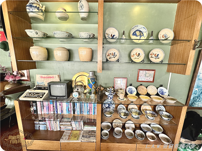 [中壢美食]1981cafe。搭火車就出國，北越河內美食+復古咖啡廳氛圍。 @貧窮貴婦小愛的吃喝玩樂育兒日記