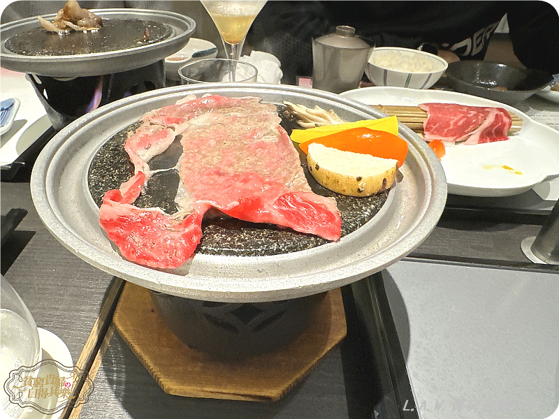 定山溪溫泉飯店美食。章月晚餐會席＋日式早餐三段重， 宵夜+無限蜂蜜甜點bar @貧窮貴婦小愛的吃喝玩樂育兒日記