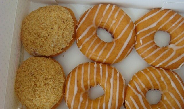 [已撤櫃][台灣有囉]Krispy Kreme甜甜圈 @貧窮貴婦小愛的吃喝玩樂育兒日記