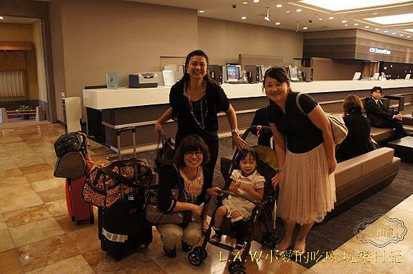 [東京TOKYO@Day9。2012]JCB貴賓室，成田機場兒童遊戲區~機場好好玩 @貧窮貴婦小愛的吃喝玩樂育兒日記