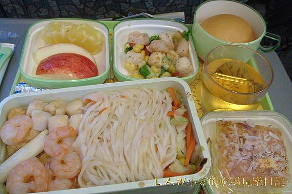 [長榮航空飛機餐@日本北海道札幌]海鮮特別餐Apr.2010 @貧窮貴婦小愛的吃喝玩樂育兒日記