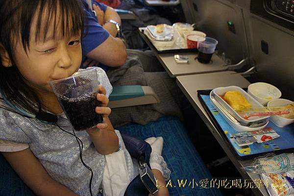 [國泰航空飛機餐@東京成田機場]兒童餐+正常餐Sep.2014 @貧窮貴婦小愛的吃喝玩樂育兒日記