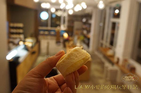 [台中勤美術館甜點下午茶]光之乳酪。我在台中找到代官山，像在圖書館裡吃甜點 @貧窮貴婦小愛的吃喝玩樂育兒日記