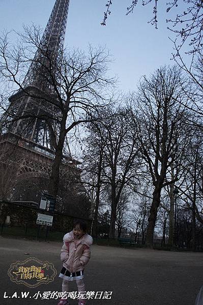 [365X272][2013年2-3月@英國+巴黎14天]冬天歐洲英法旅遊穿搭小技巧，不怕冷又可愛~小女孩篇 @貧窮貴婦小愛的吃喝玩樂育兒日記