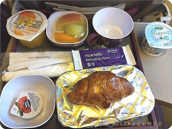 [國泰航空CX飛機餐@日本成田機場NRT]兒童餐+水果餐+正常餐 @貧窮貴婦小愛的吃喝玩樂育兒日記